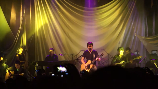 Juanes Unplugged World Tour 2012 with Winch 10