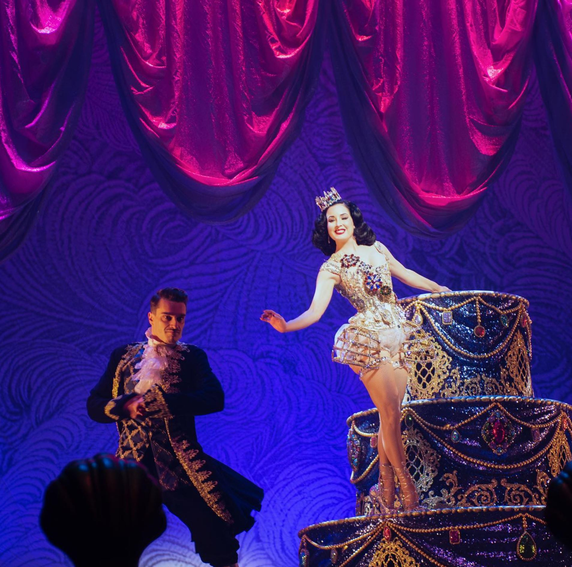 Dita Von Teese, Venetian Curtain – Wahlberg